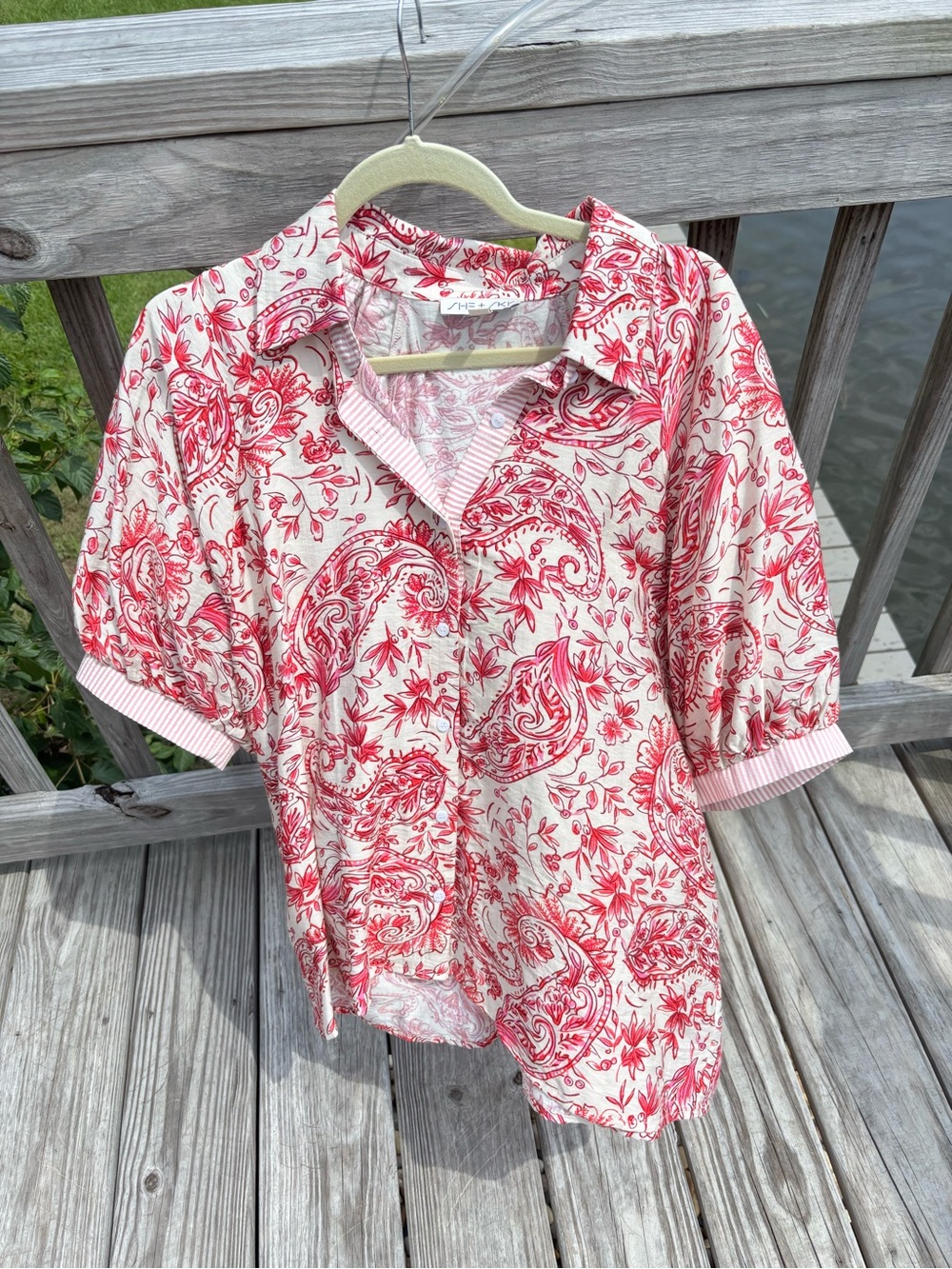 She + Sky Pink Paisley Short-Sleeve Button Down Top SZ L